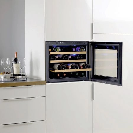 Купить встраиваемый винный шкаф Cavanova CV300DT
