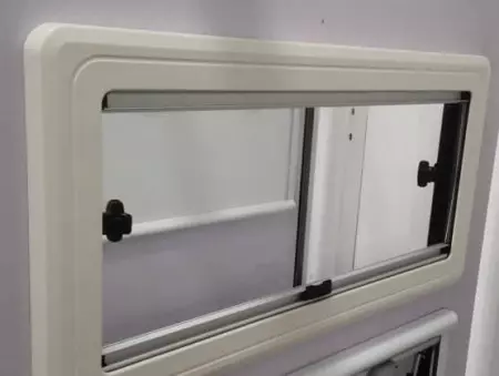 MobileComfort W5045SR, 500х450mm, Окно сдвижное для транспортных средств, шторка рулонная, антимаскитная сетка