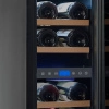 Купить встраиваемый винный шкаф CellarPrivate винный шкаф встраиваемый, двухзонный на 17 бутылок (CP017-2TBH) в черном цвете со скрытой ручкой.